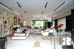Latitude (D10), Condominium #499788791